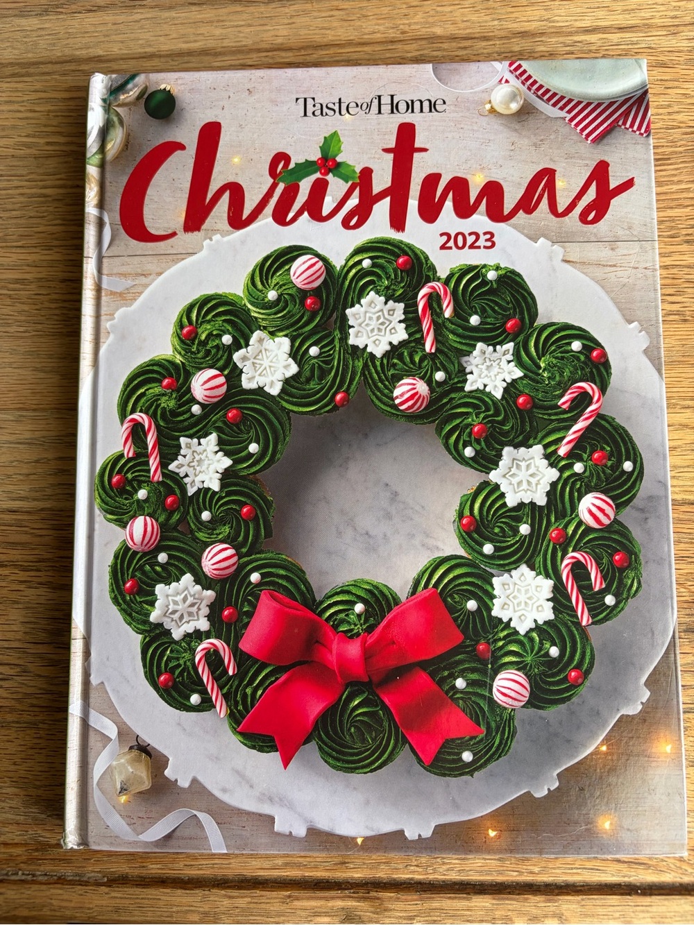 Taste of Home 2023 Holiday Cookbook